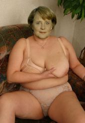 Nahá Angela Merkelova. Fotka - 28